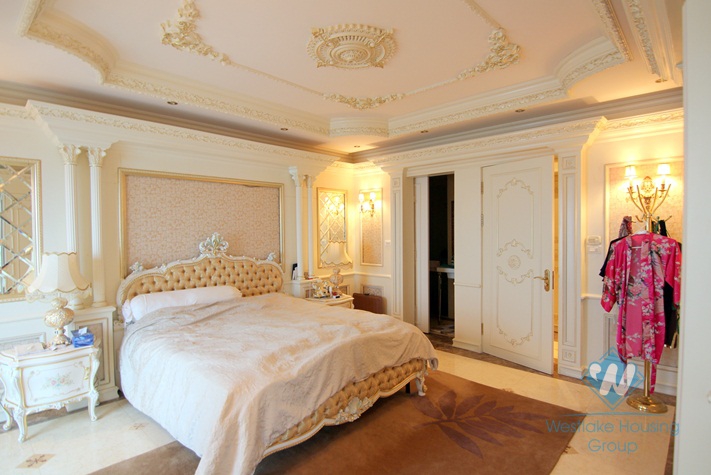 Luxury 03 bedrooms apartment with lake view for rent in Gold Westlake Building, Tay Ho district 